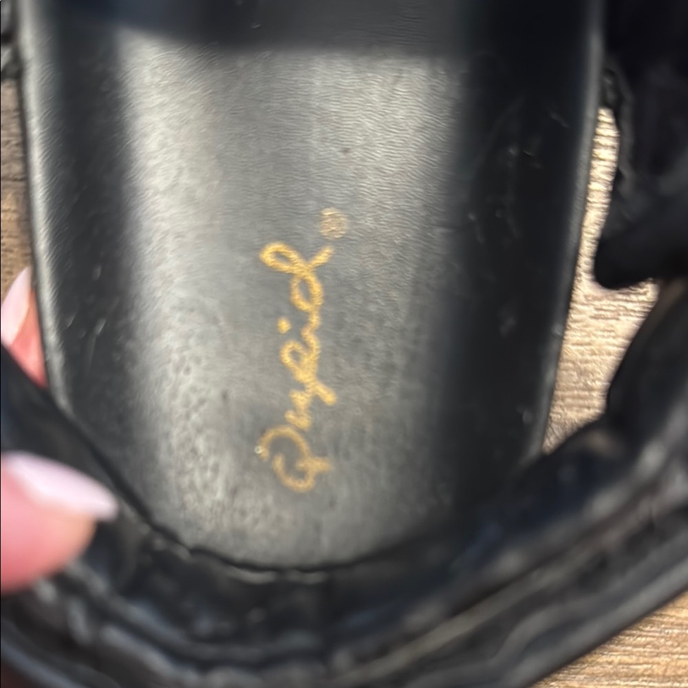 Sandals - Picture 2 of 7